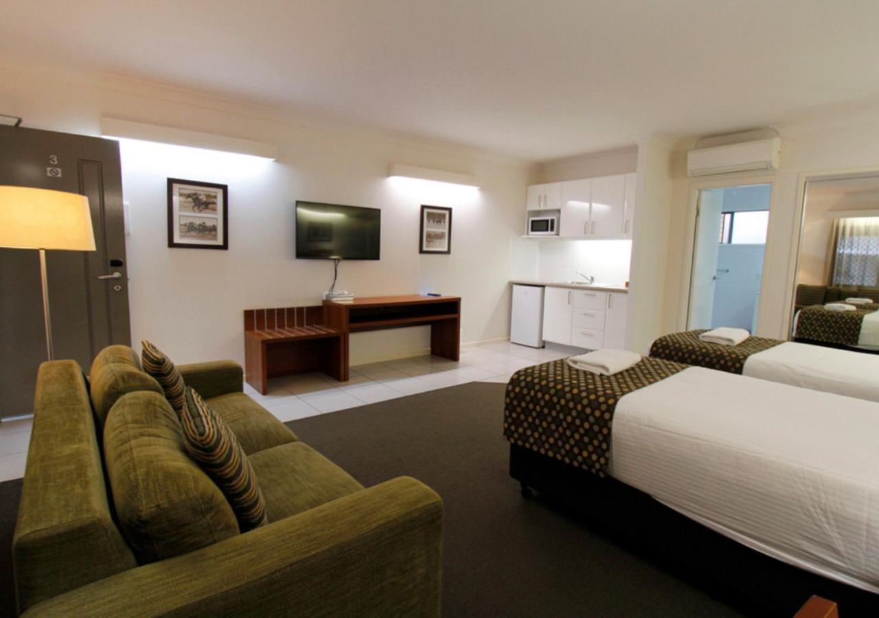 Chinchilla Downtown Motor Inn 外观 照片
