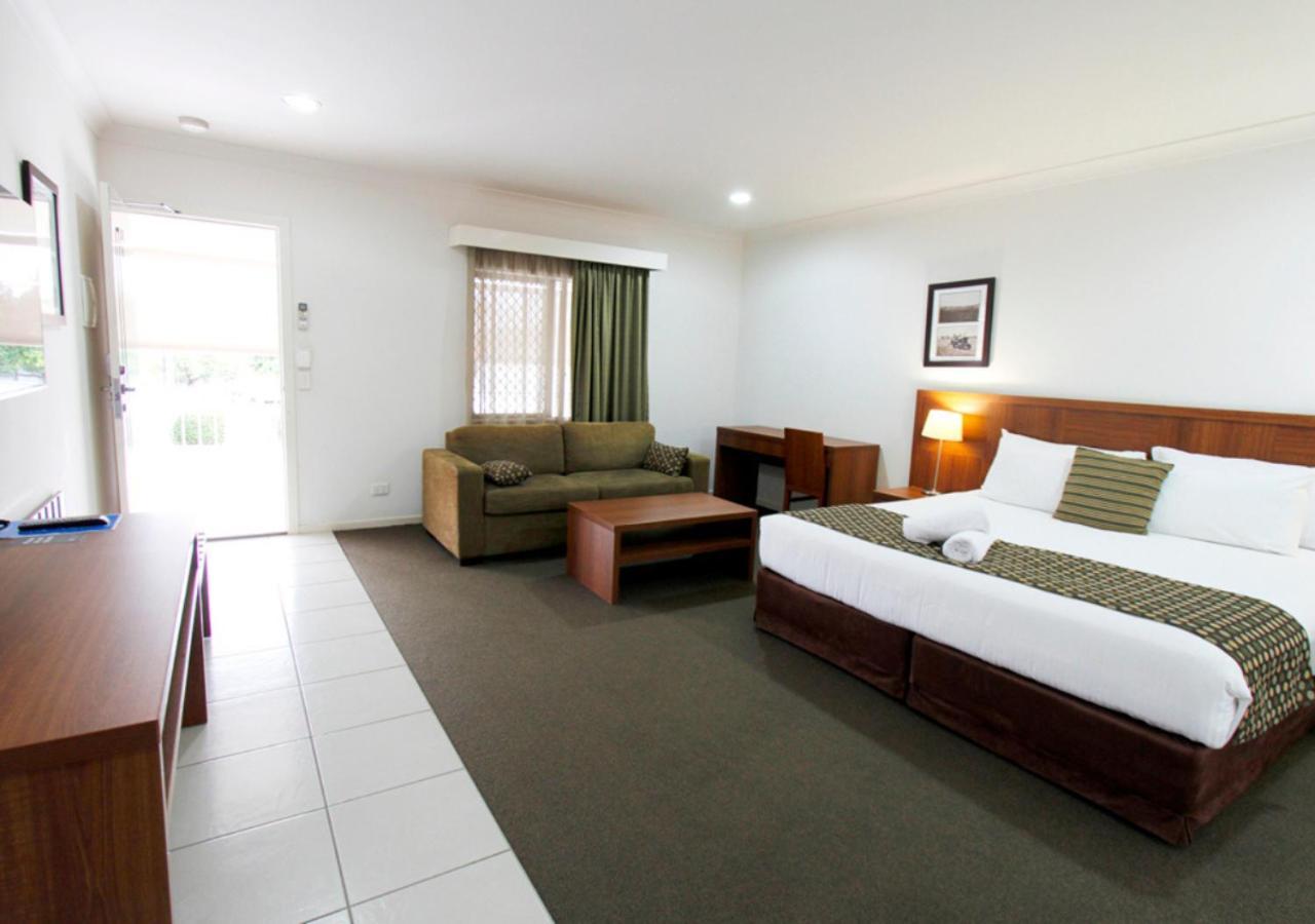 Chinchilla Downtown Motor Inn 外观 照片