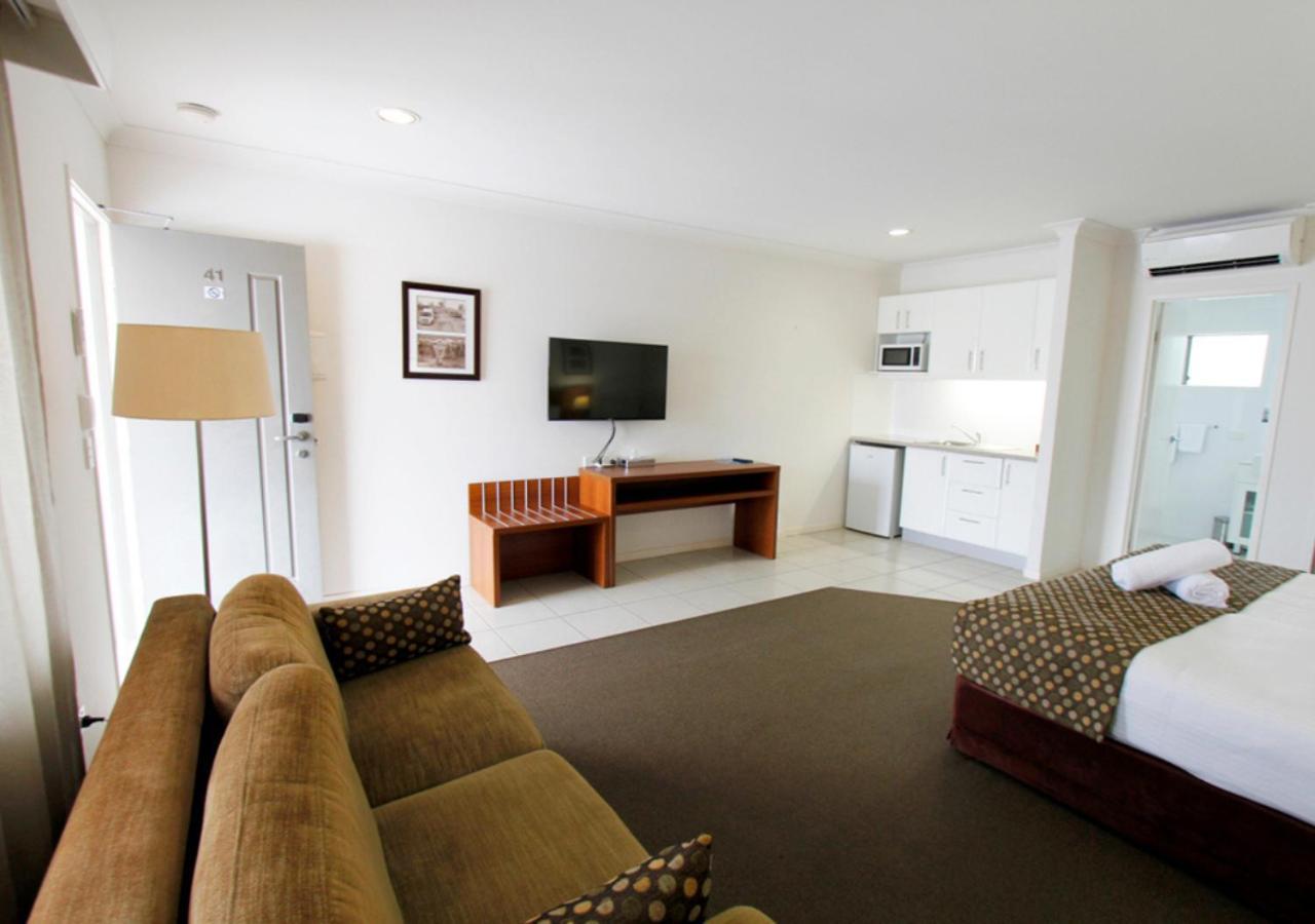 Chinchilla Downtown Motor Inn 外观 照片