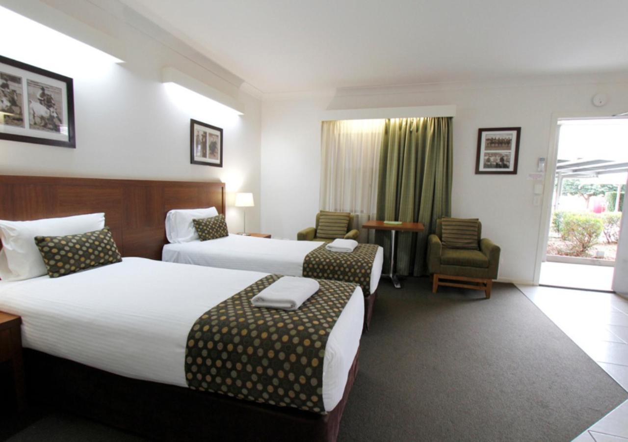 Chinchilla Downtown Motor Inn 外观 照片