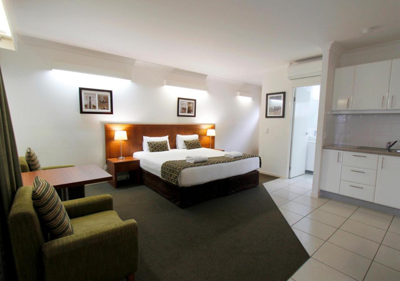 Chinchilla Downtown Motor Inn 外观 照片