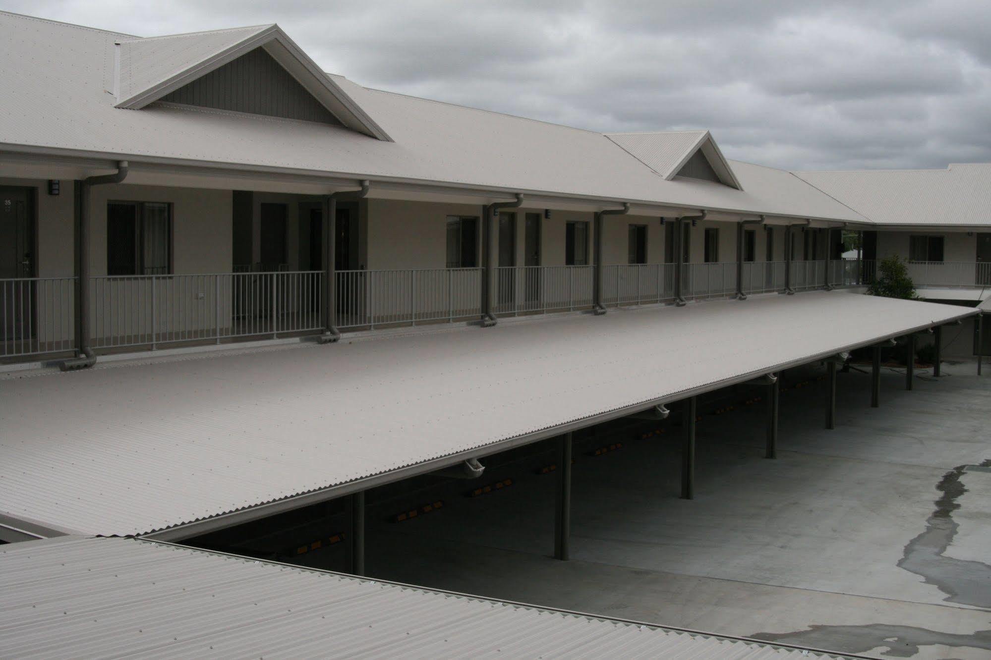 Chinchilla Downtown Motor Inn 外观 照片